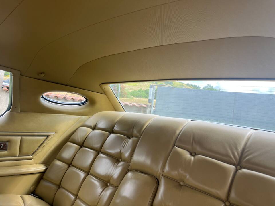 Afbeelding 22/24 van Lincoln Continental Mark IV (1974)