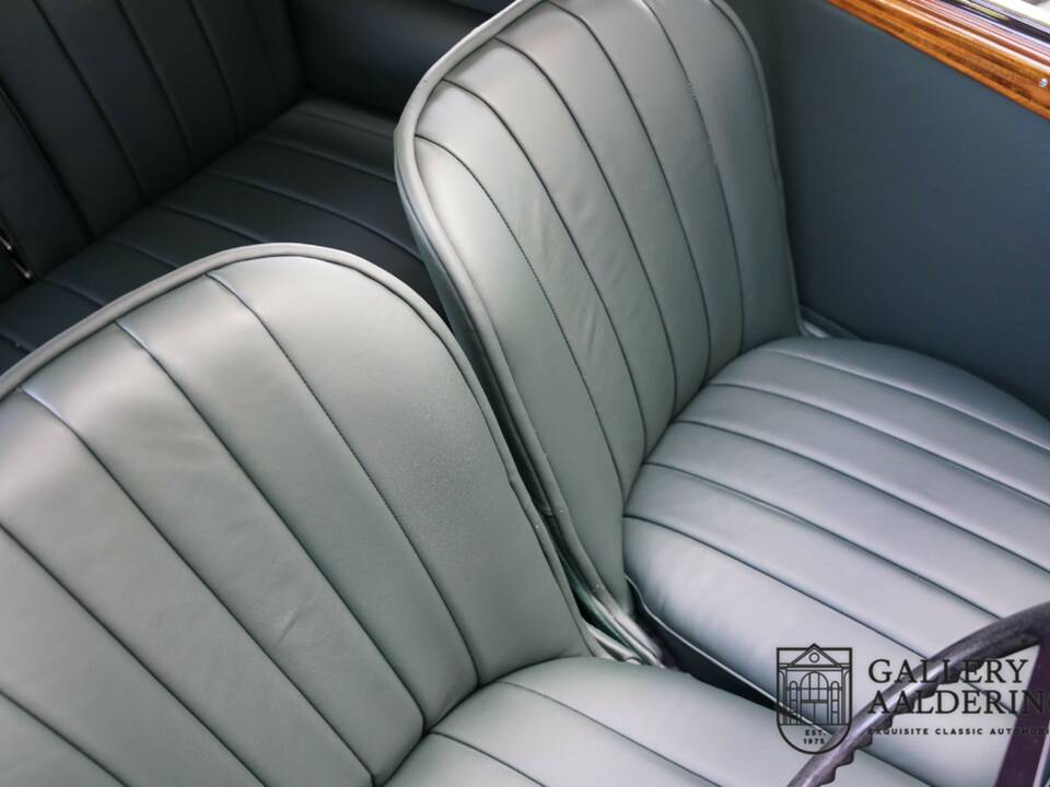 Bild 14/50 von Bentley 3 1/2 Liter Park Ward FHC (1933)