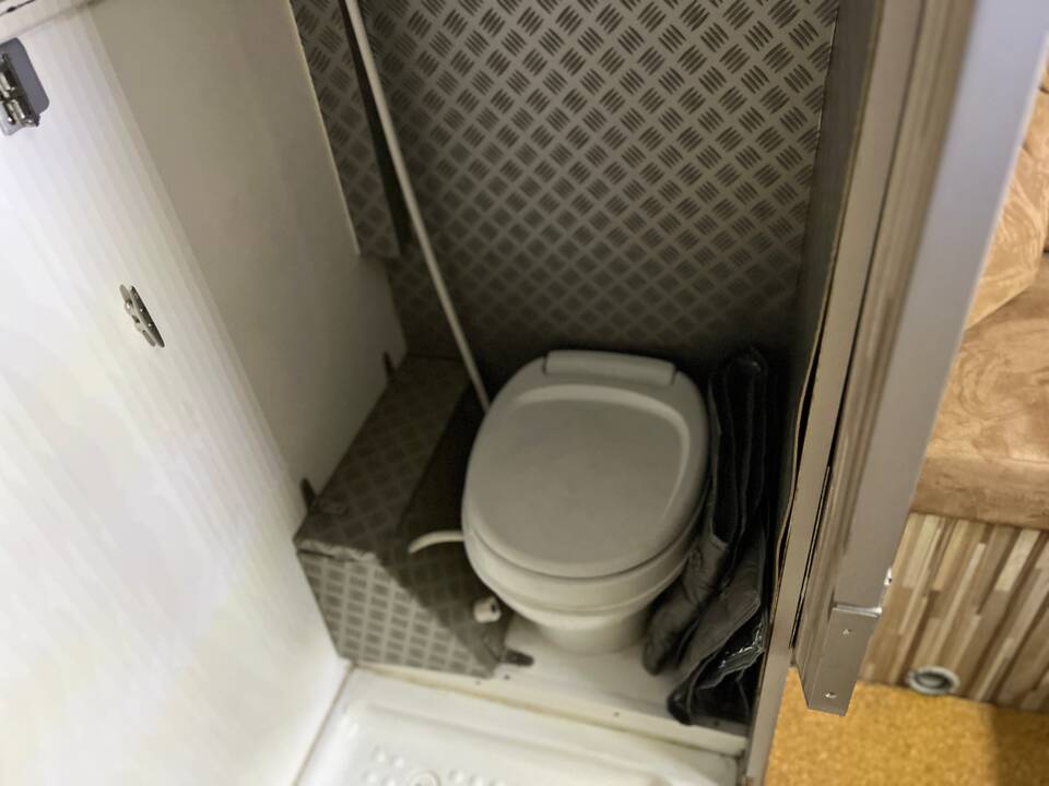 Bild 10/15 von Mercedes-Benz G 500 (lang) (1984)