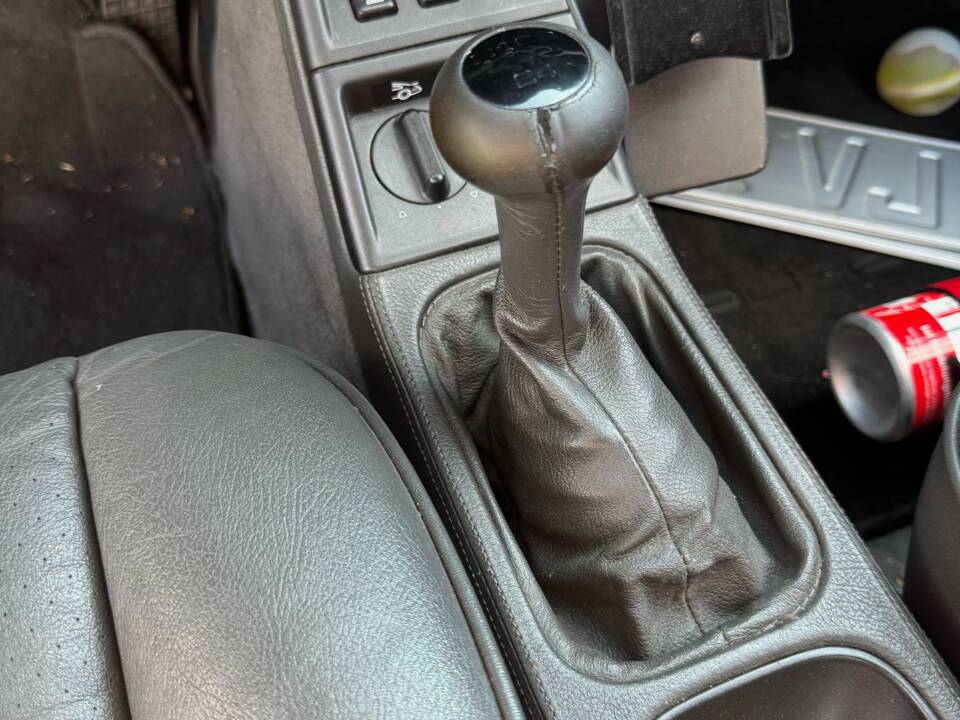 Bild 18/20 von Porsche 911 Carrera 4 (1990)