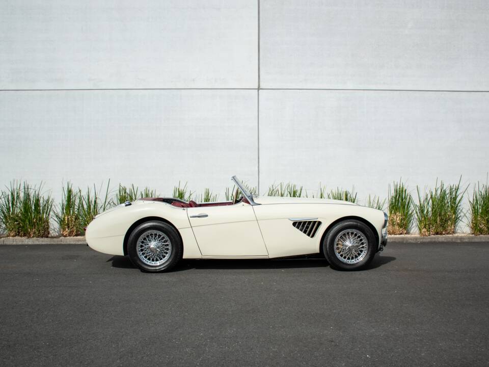 Afbeelding 3/24 van Austin-Healey 100/6 (BN4) (1957)