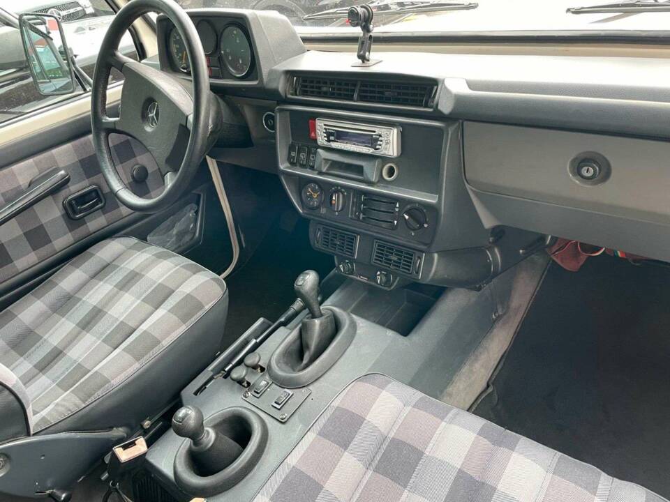 Afbeelding 14/19 van Mercedes-Benz 230 G (SWB) (1988)
