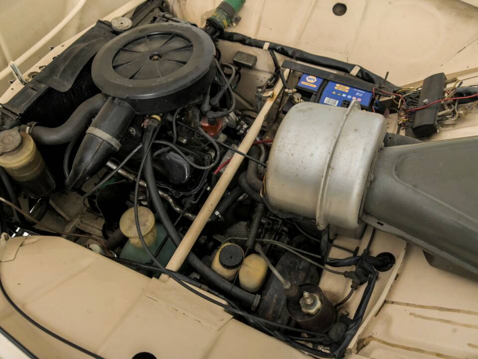 Image 38/50 de Saab 96 V4 (1971)