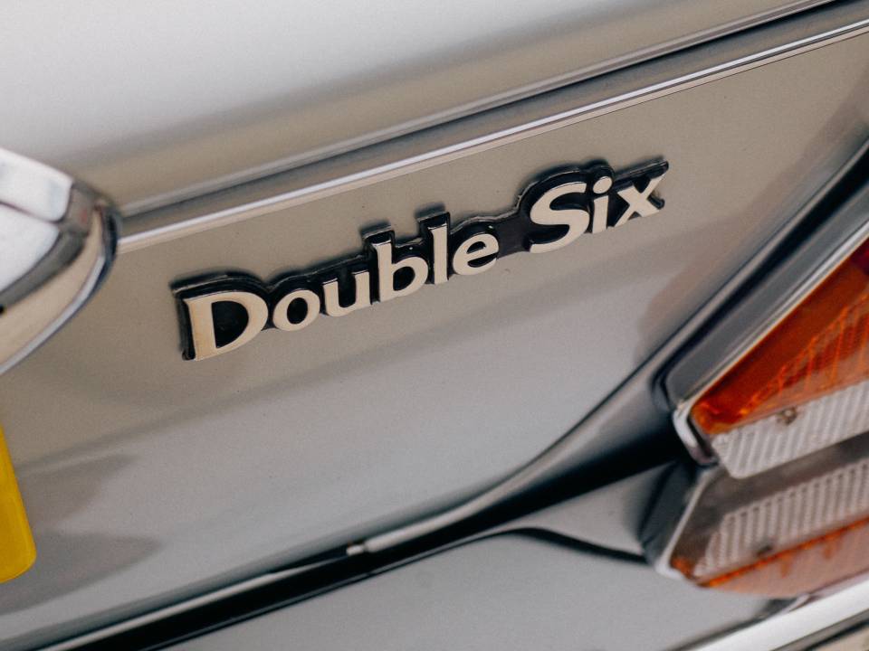 Image 5/50 de Daimler Double Six (1992)