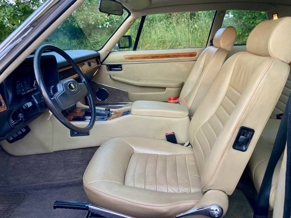 Imagen 11/16 de Jaguar XJ-S V12 (1988)