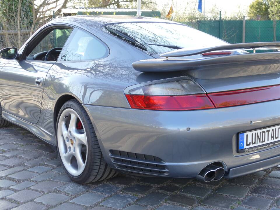 Afbeelding 6/24 van Porsche 911 Carrera 4S (2004)