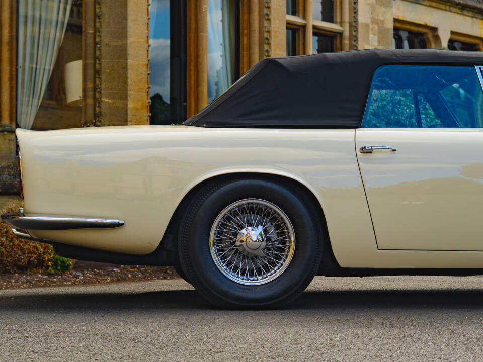 Bild 8/62 von Aston Martin DB 6 Mk II Volante (1970)