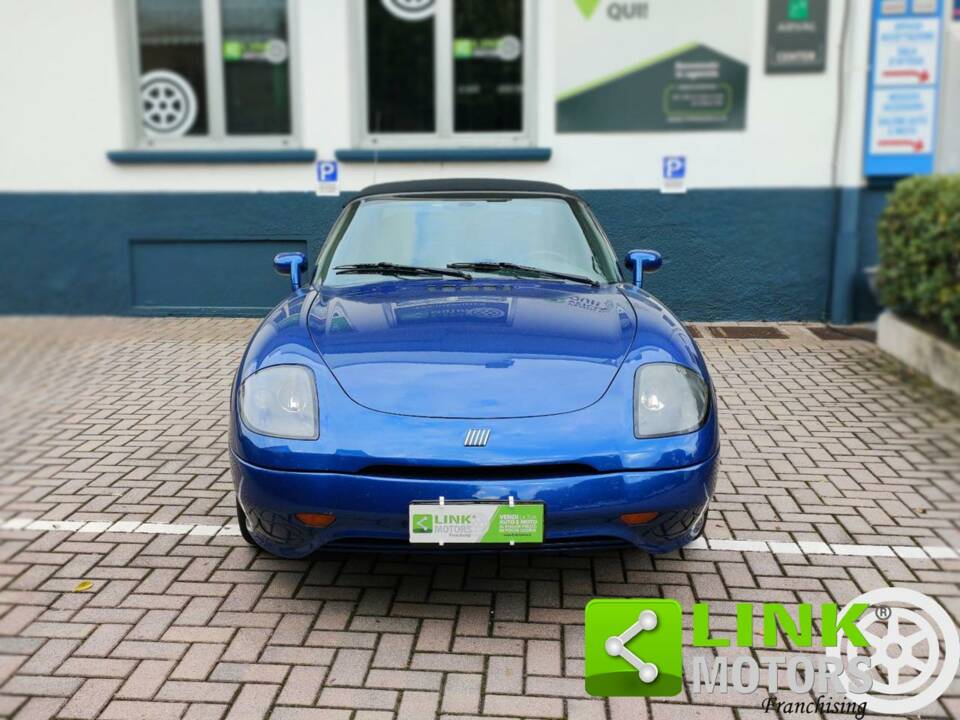 Immagine 2/10 di FIAT Barchetta 1.8 16V (2000)