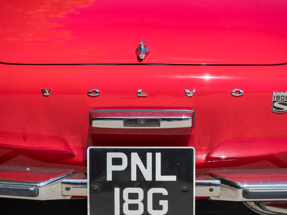 Image 30/50 of Volvo 1800 S (1968)