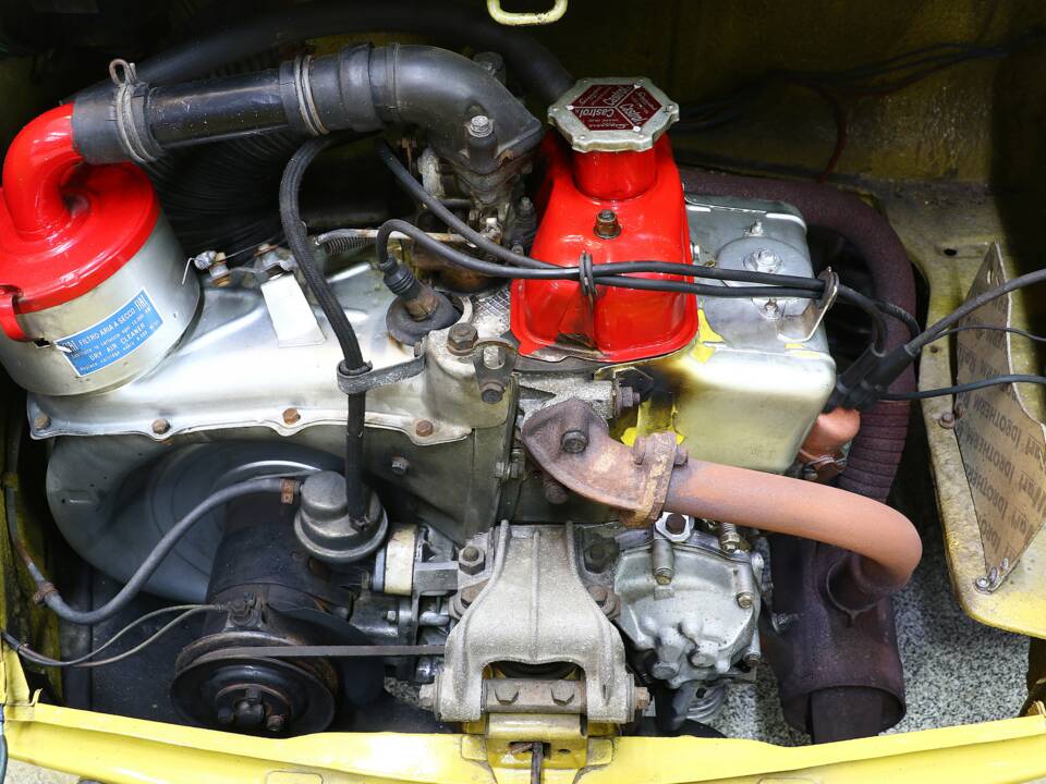 Image 24/29 of FIAT 500 F (1969)