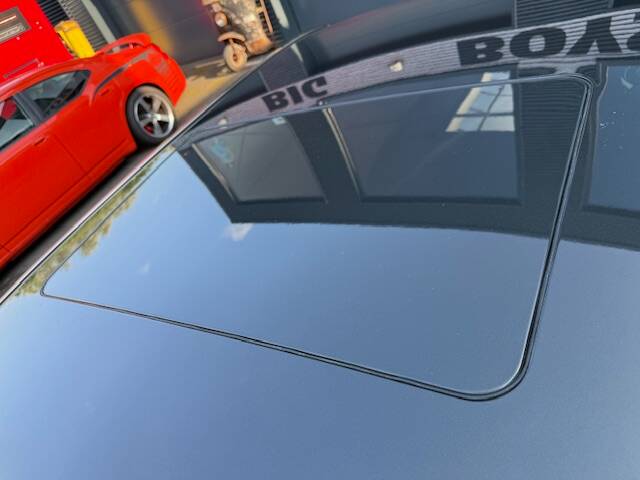 Image 26/27 of Mercedes-Benz E 500 (1994)