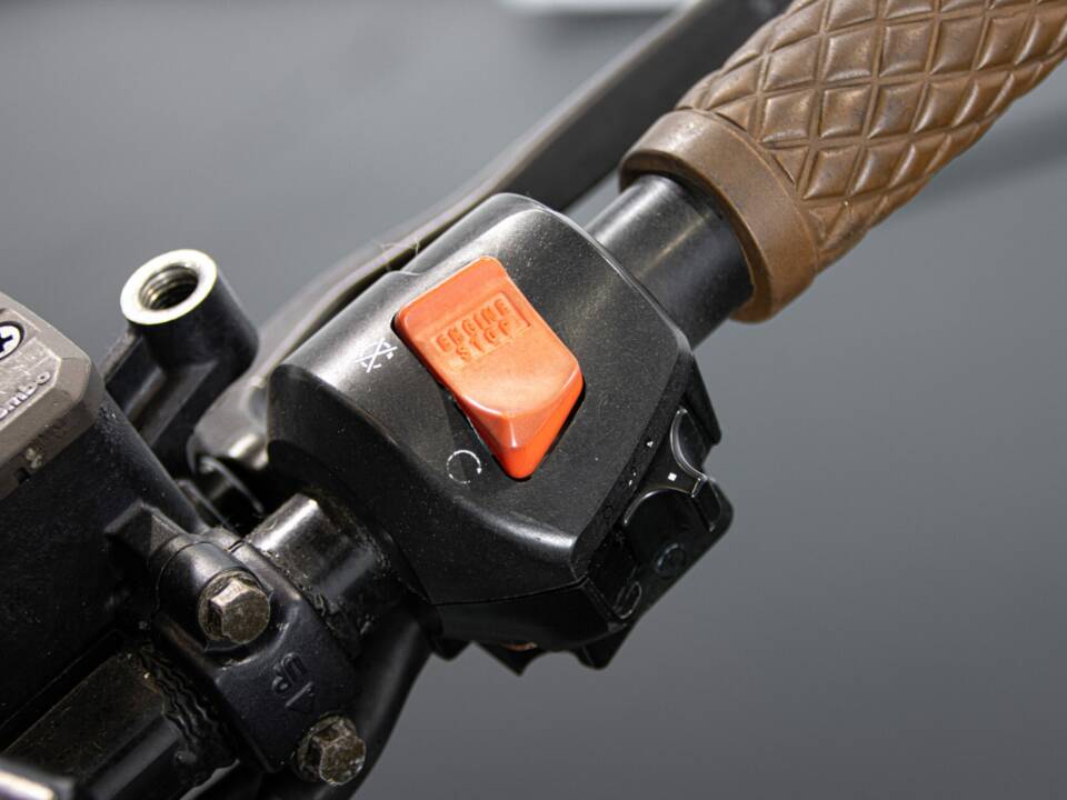 Image 41/48 of Honda CB 500E (1999)