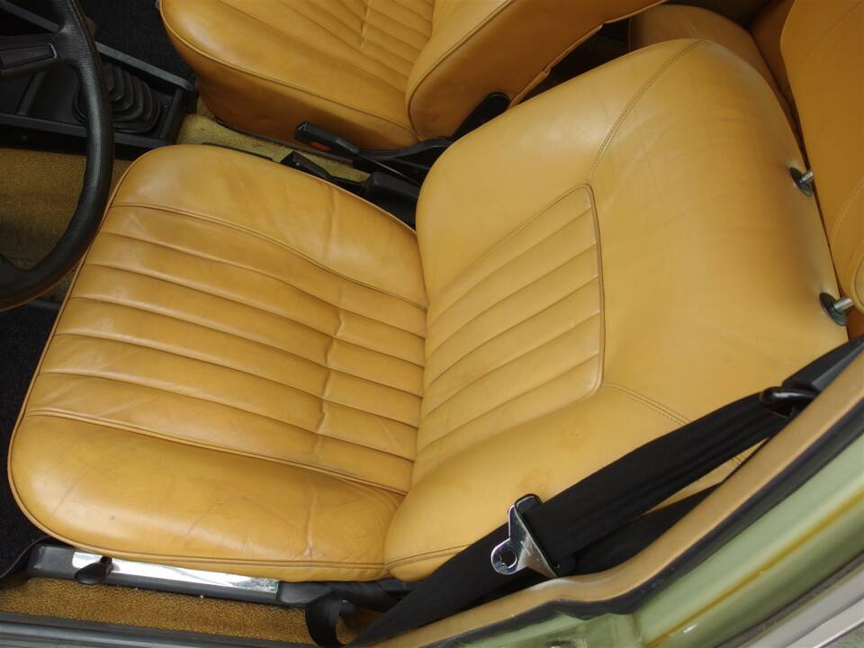 Image 66/95 de BMW 2500 (1977)