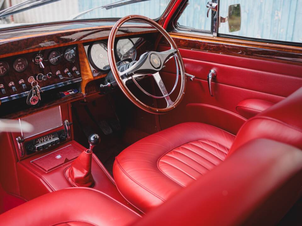 Immagine 4/50 di Jaguar Mk II 3.8 (1960)