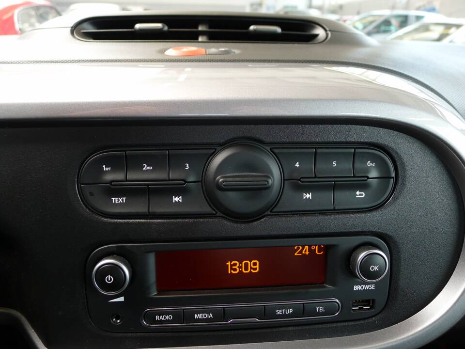 Imagen 4/39 de Renault Twingo 1.0 SCe 65 (2022)