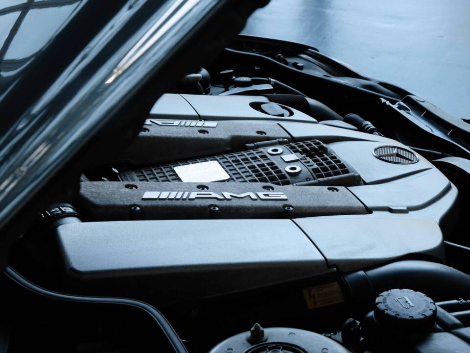 Bild 29/38 von Mercedes-Benz SL 55 AMG (2002)