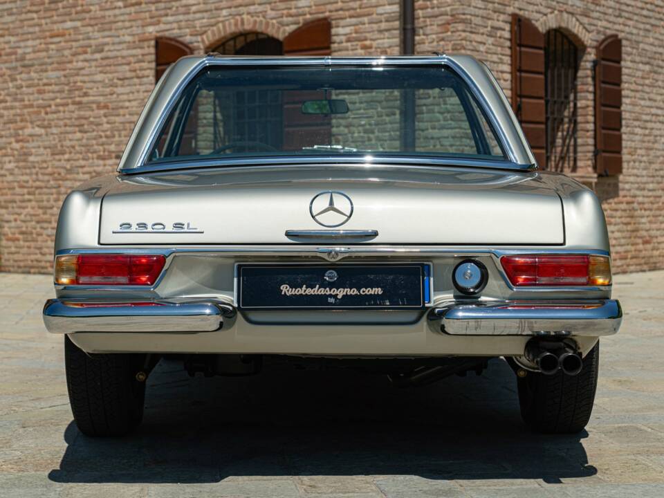 Image 16/50 de Mercedes-Benz 230 SL (1965)