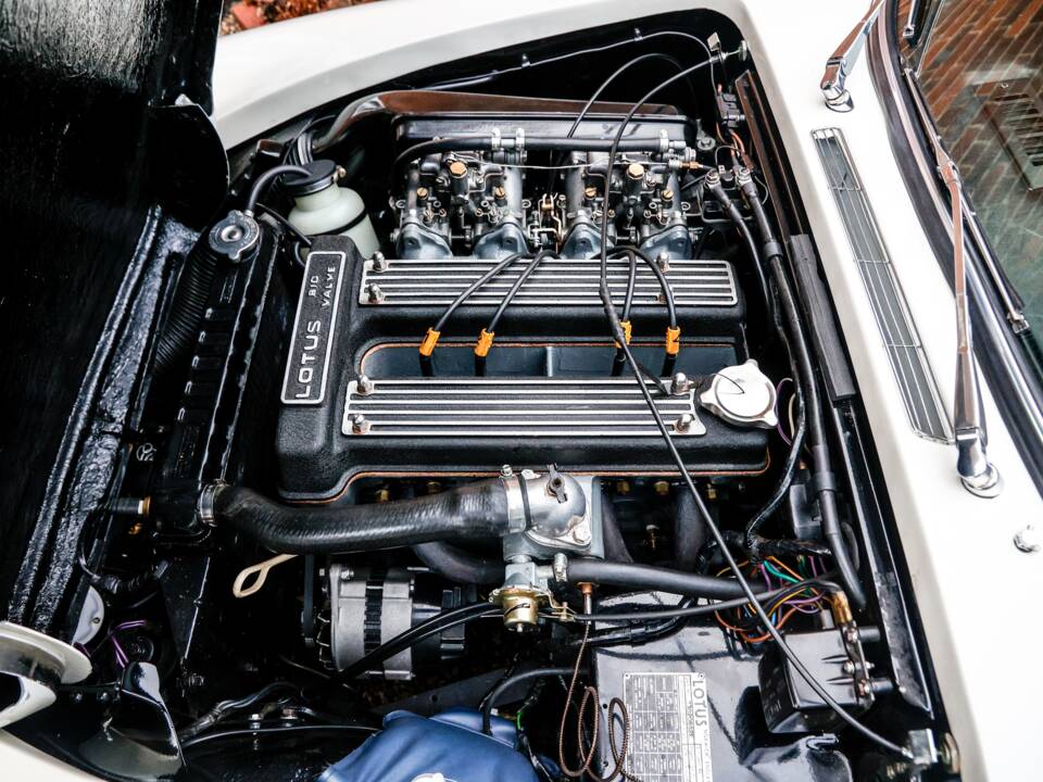 Immagine 21/39 di Lotus Elan Sprint (1973)