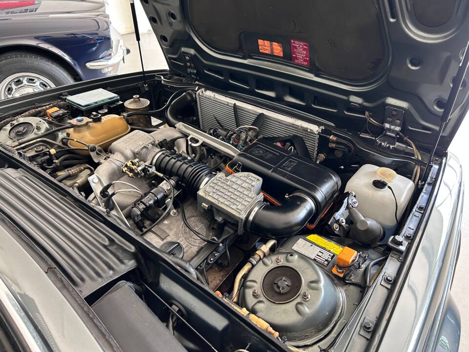 Image 15/23 de BMW 635 CSi (1985)