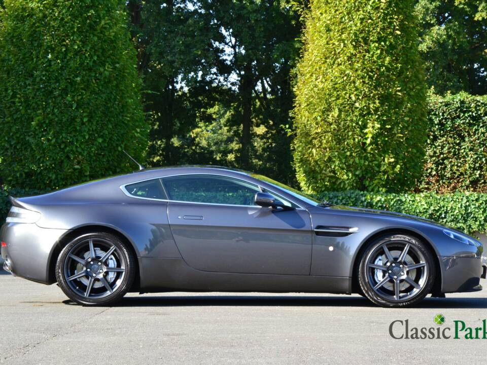 Image 6/50 de Aston Martin V8 Vantage (2005)