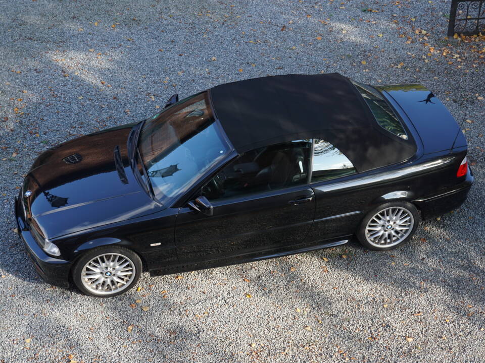 Image 29/30 de BMW 330Ci (2003)