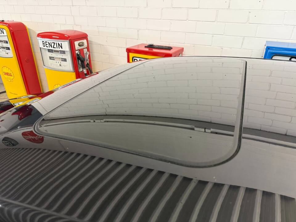 Bild 12/19 von Volkswagen Golf VI 1.2 TSI (2012)