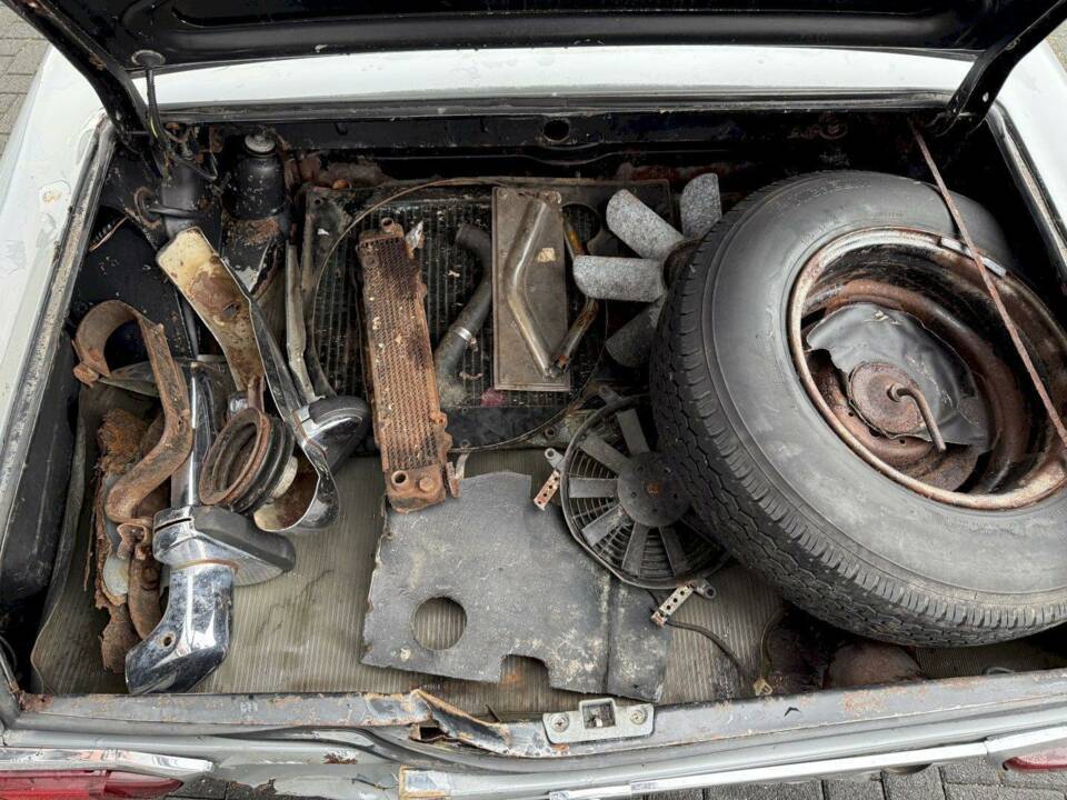 Image 36/36 of Mercedes-Benz 280 SL (1970)