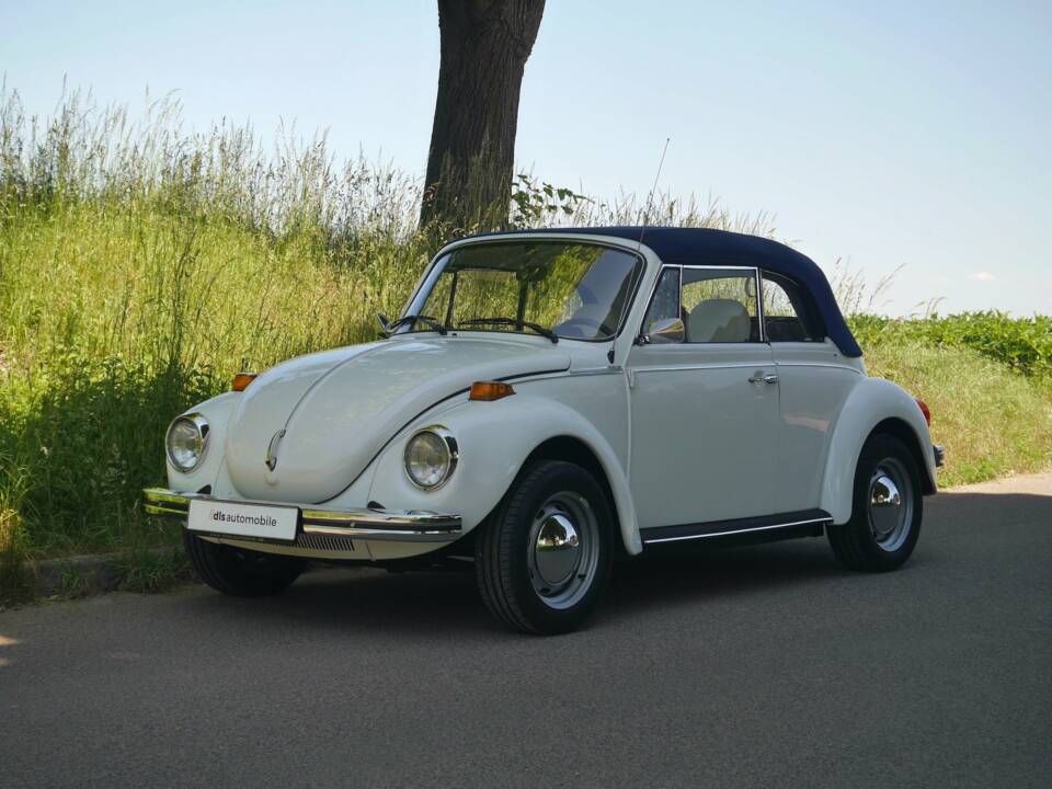 Image 25/45 de Volkswagen Coccinelle 1303 LS (1978)