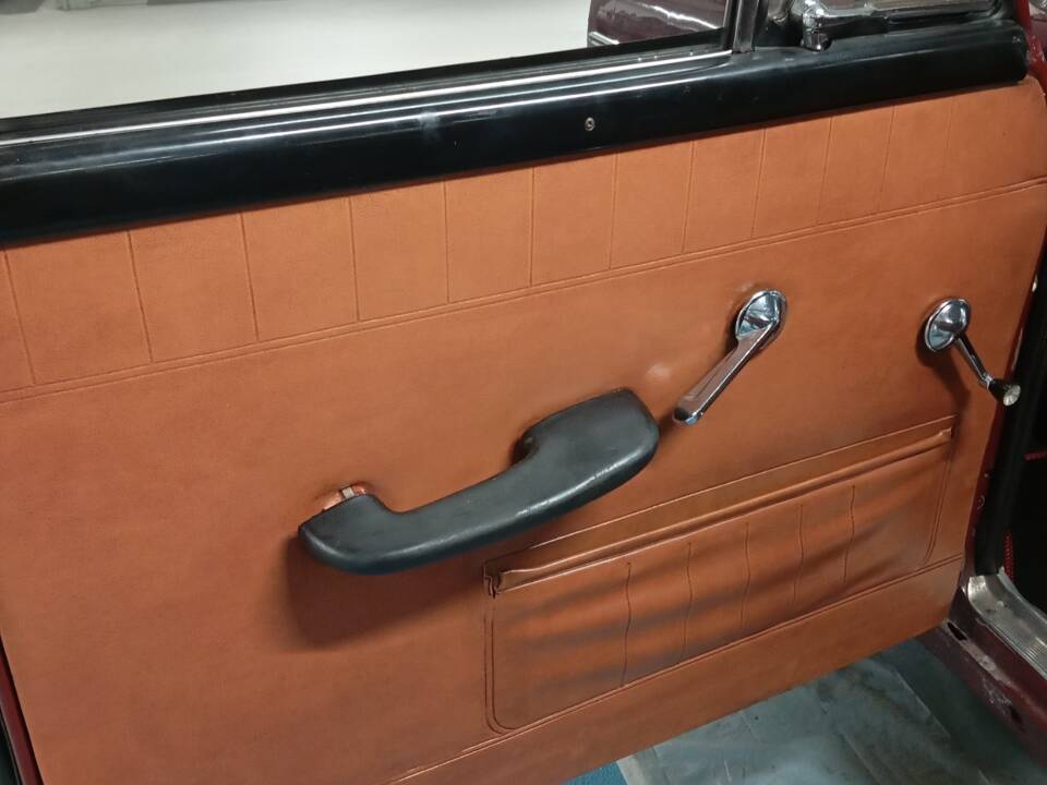 Image 14/50 of FIAT 1500 L (1965)