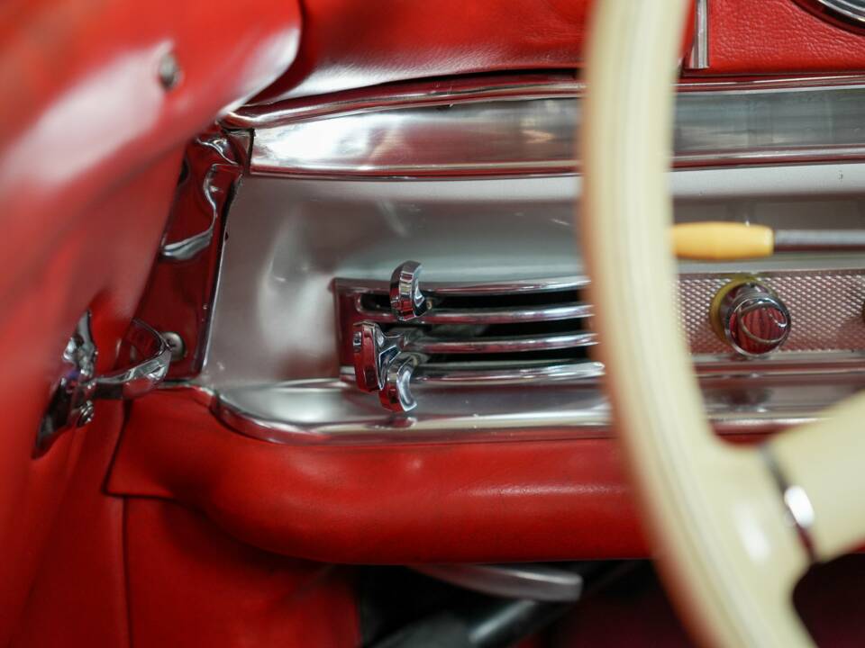 Image 31/50 of Mercedes-Benz 300 SL Roadster (1958)