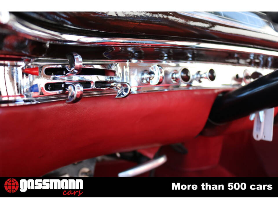 Image 13/15 of Mercedes-Benz 220 S (1958)