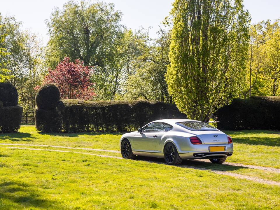 Image 13/46 of Bentley Continental Supersports (2010)