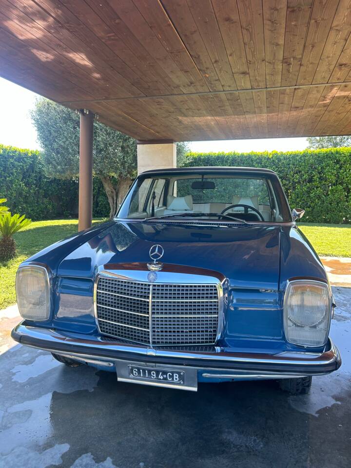 Bild 1/5 von Mercedes-Benz 220 D (1972)