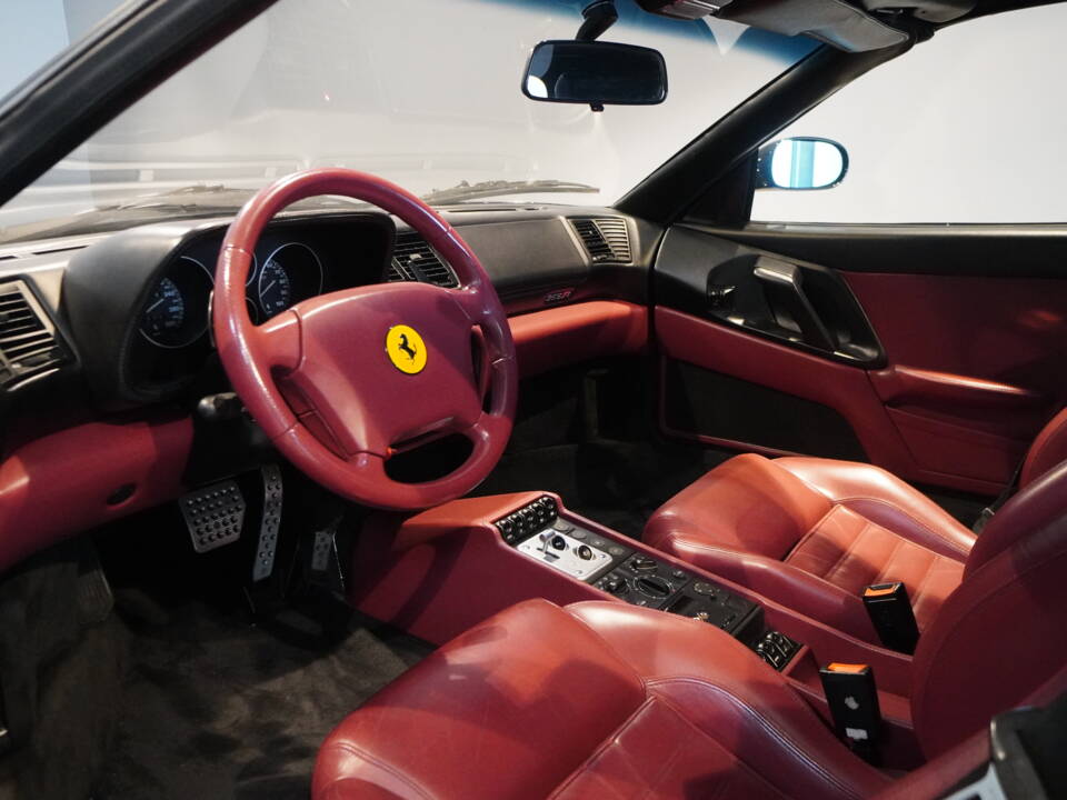 Bild 7/20 von Ferrari F 355 Spider (1998)