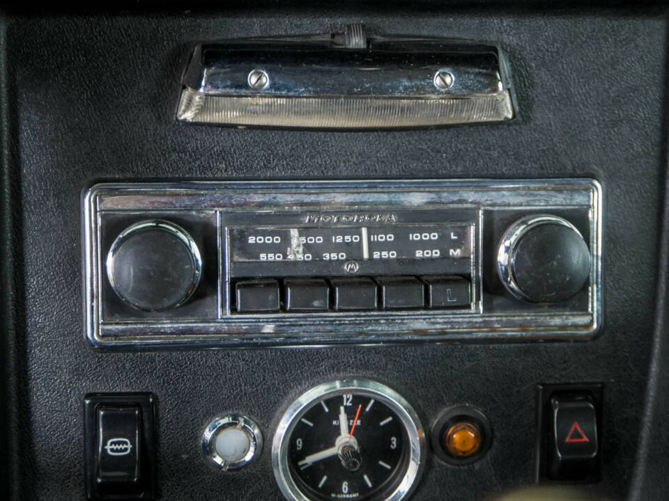 Image 24/50 of MG MGB GT V8 (1975)