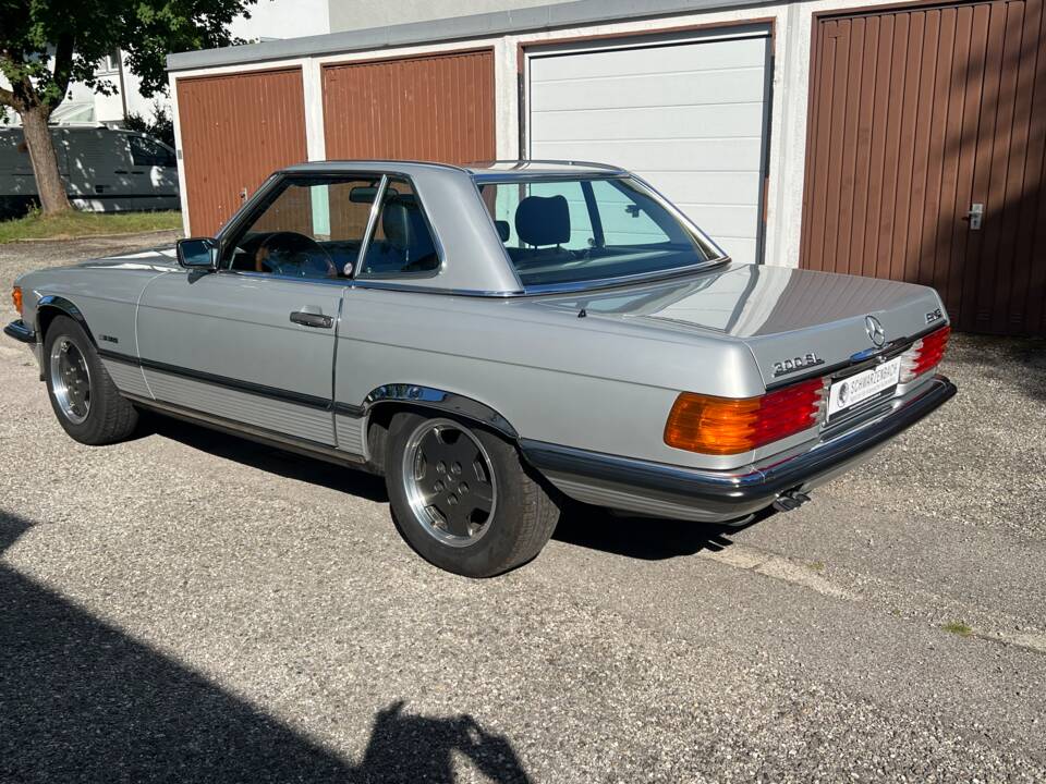 Image 5/23 of Mercedes-Benz 300 SL (1986)
