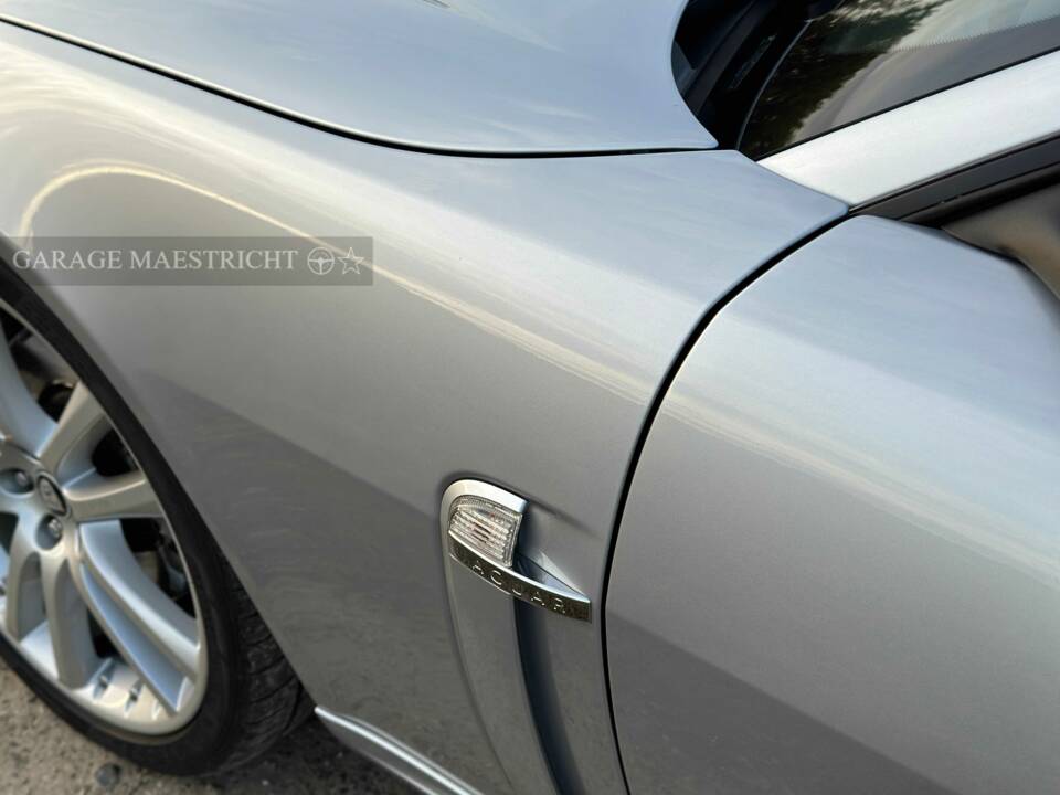 Image 78/84 de Jaguar XK 4.2 (2006)