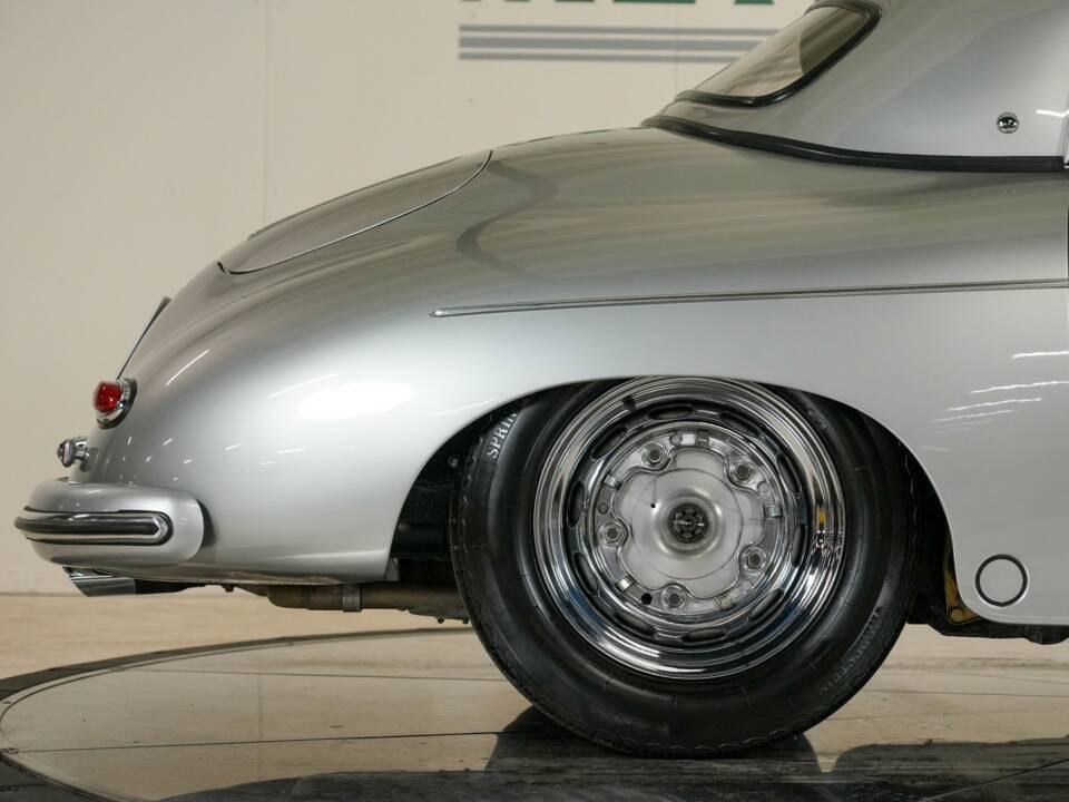 Image 14/50 of Porsche 356 A 1600 Speedster (1958)