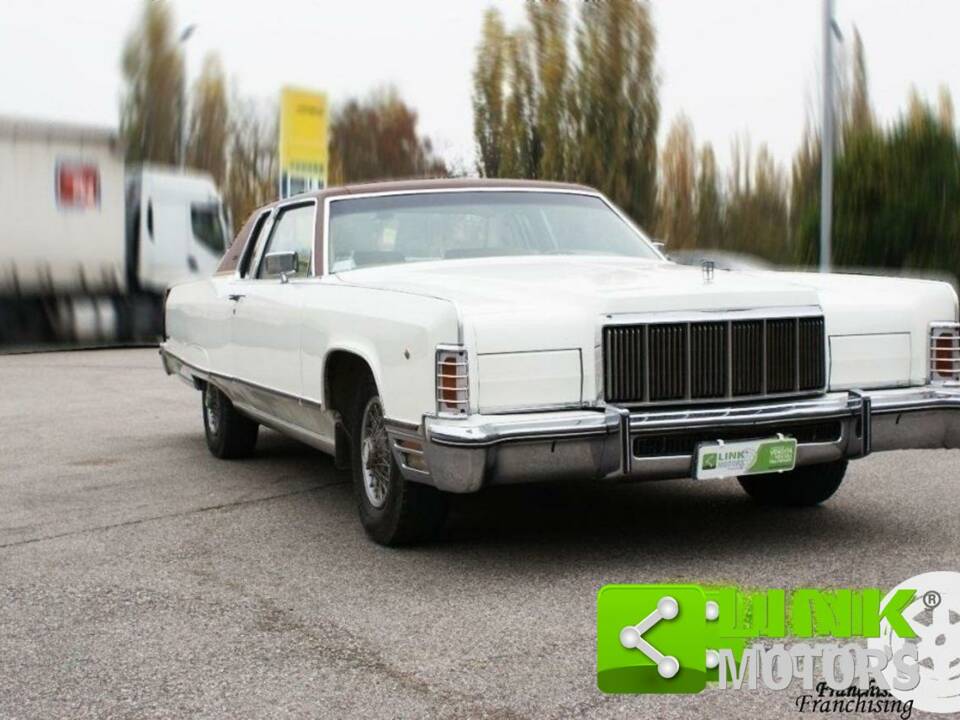 Afbeelding 6/10 van Lincoln Continental Town Coupe (1982)
