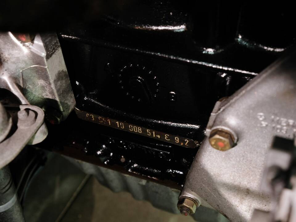 Bild 10/50 von Mercedes-Benz 300 SE (1990)