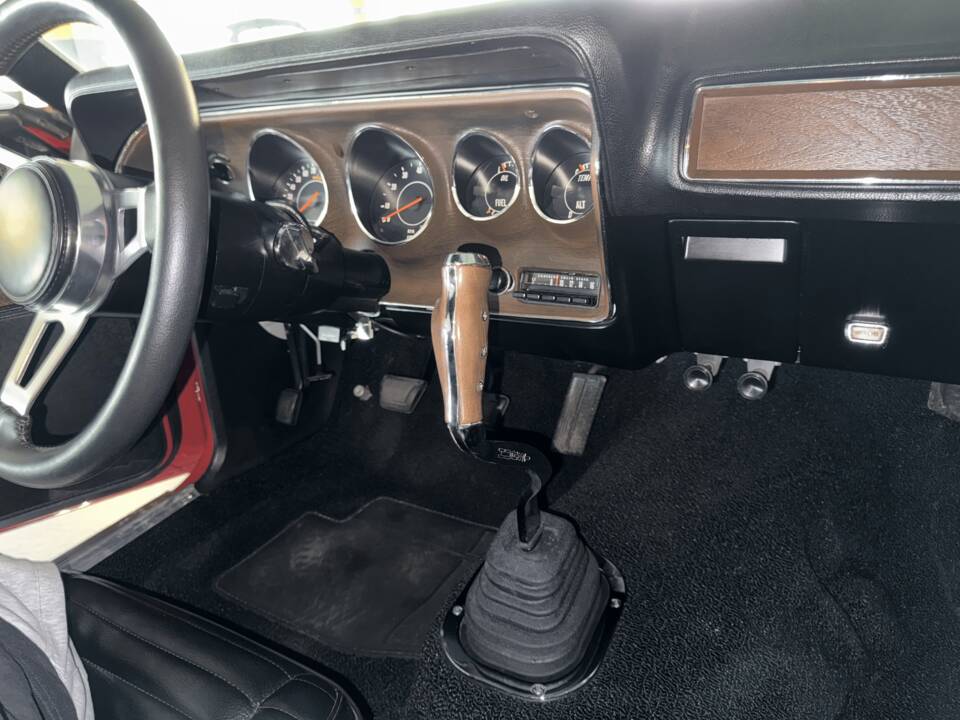 Image 21/81 of Dodge Charger Super Bee 440 (1971)