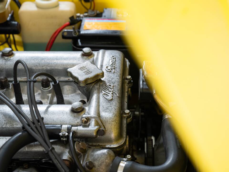 Image 35/40 of Alfa Romeo Junior Zagato GT 1600 (1973)