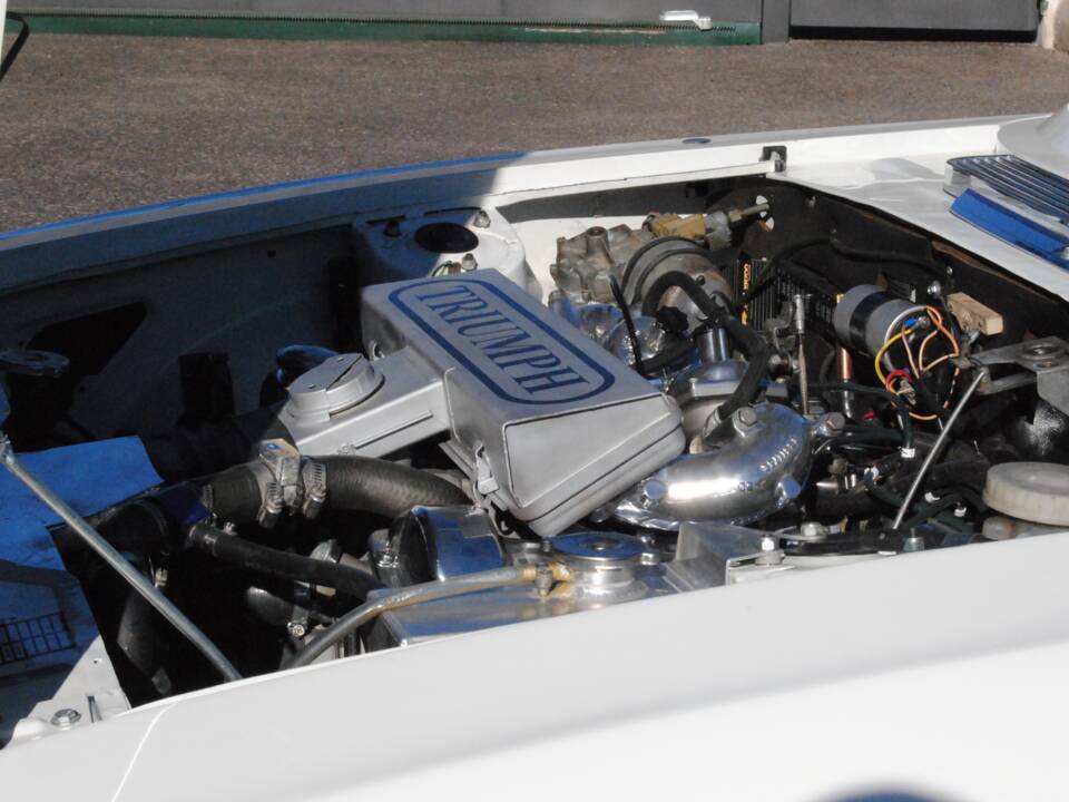 Image 16/39 of Triumph Stag (1971)