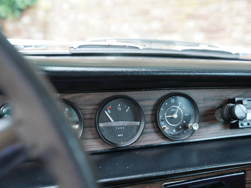 Image 38/50 of Volvo 1800 E (1972)