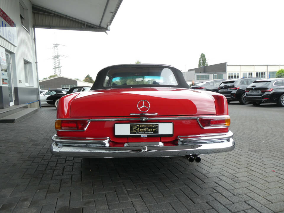 Afbeelding 5/28 van Mercedes-Benz 250 SE (1965)
