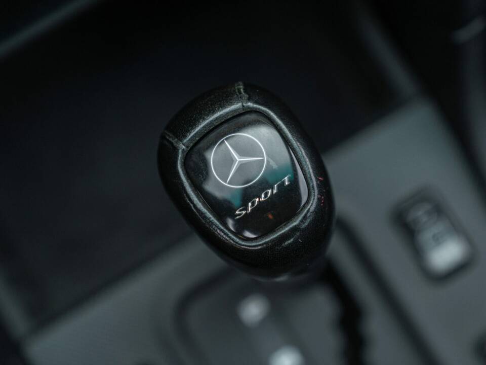 Image 39/50 of Mercedes-Benz C 36 AMG (1995)