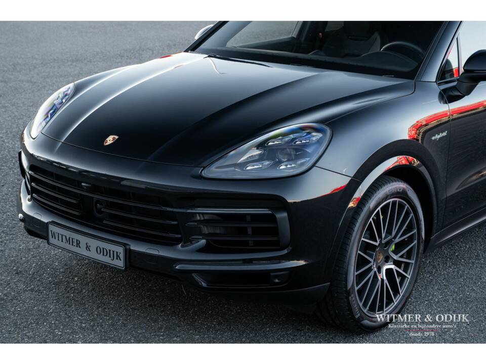 Image 8/32 of Porsche Cayenne Coupé E-Hybrid (2020)