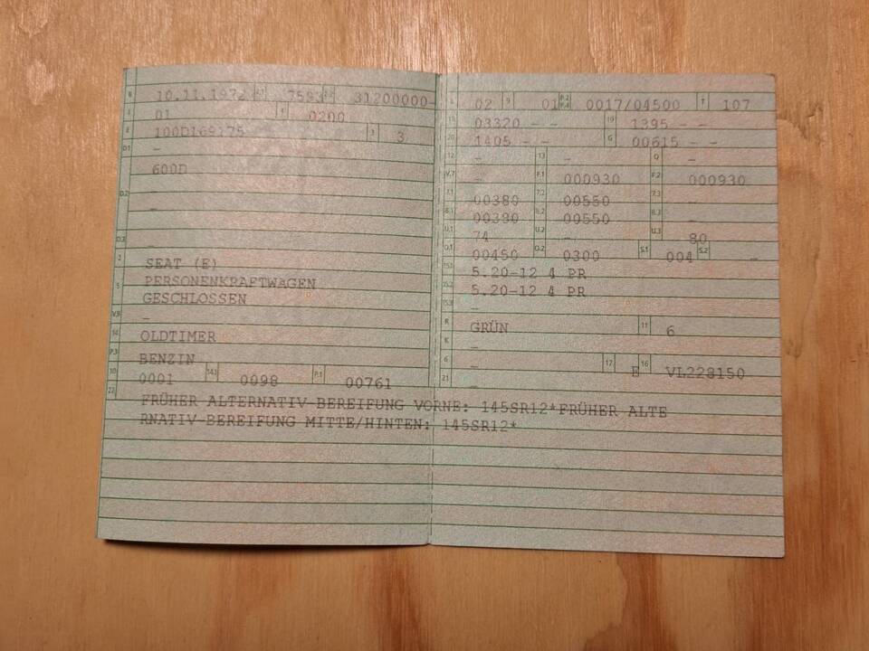 Image 24/32 of SEAT 600 D (1972)