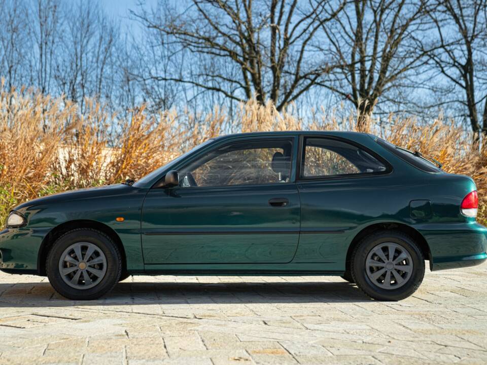 Image 4/46 of Hyundai Accent 1.3 (1997)