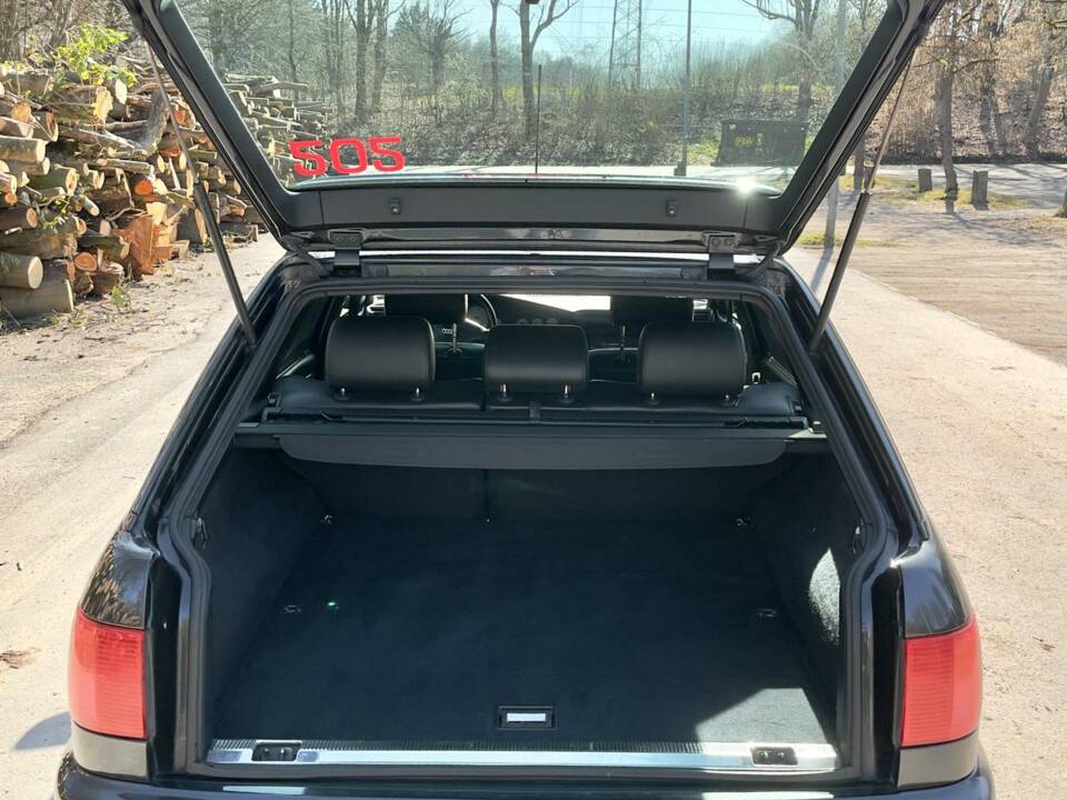 Image 9/34 of Audi S6 Avant (1996)